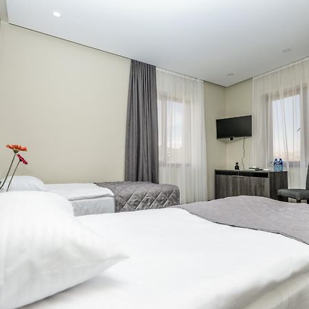 Bien Hotel Єреван Екстер'єр фото