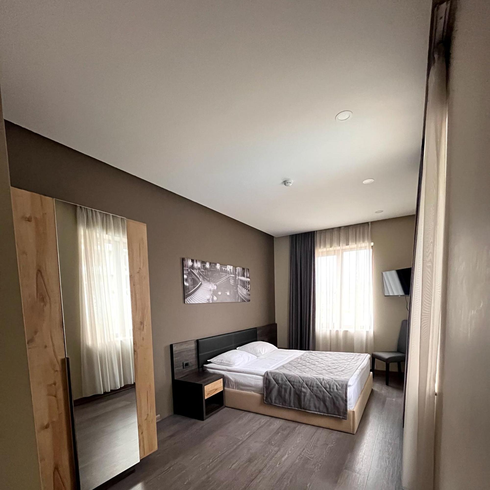 Bien Hotel Єреван Номер фото