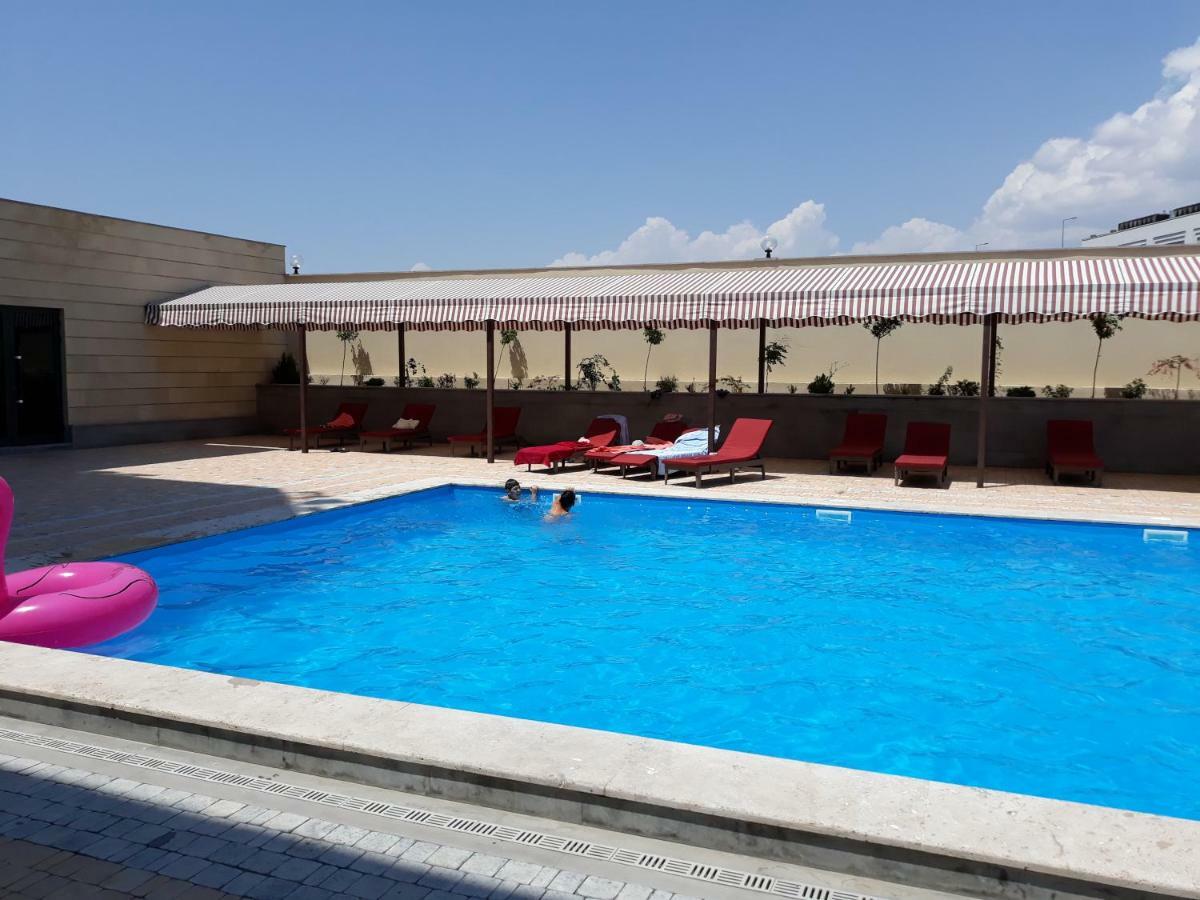 Bien Hotel Єреван Екстер'єр фото